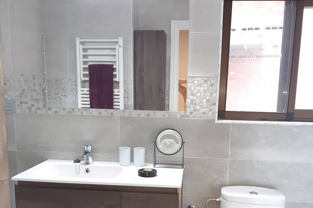 Photo of Bathroom in Otivar