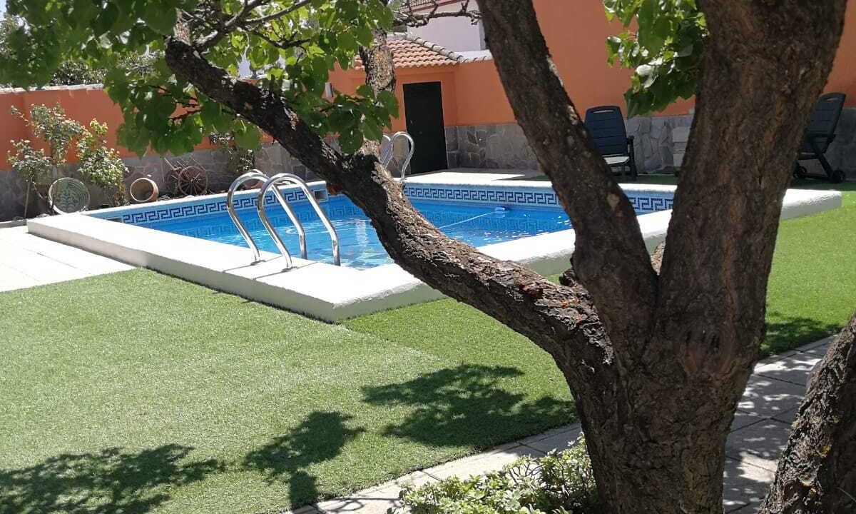 Photo of Outdoor in Lachar