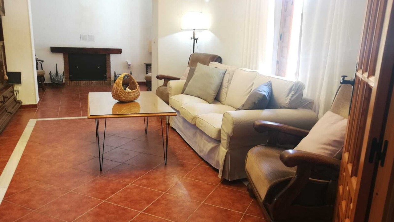 Photo of Livingroom in Lachar