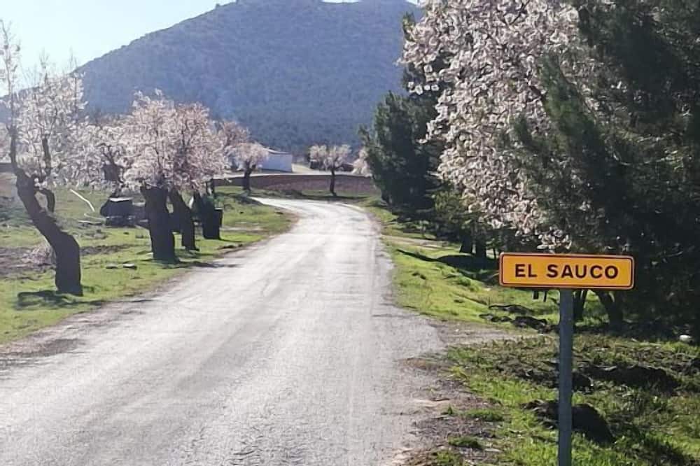 Photo of Outdoor in Cullar