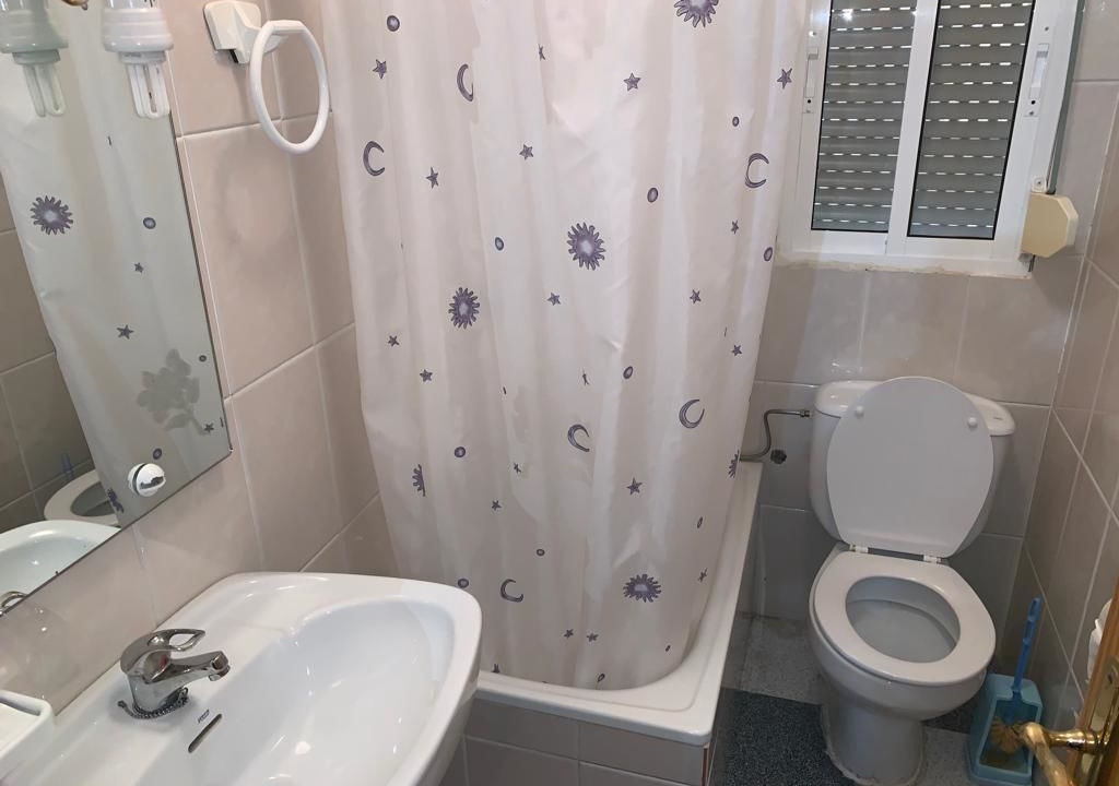 Photo of Bathroom in Guadahortuna