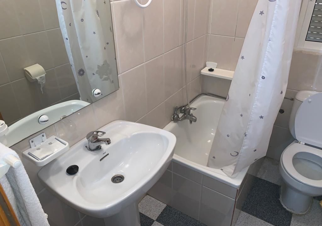 Photo of Bathroom in Guadahortuna