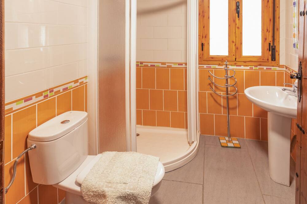 Photo of Bathroom in Cogollos de Guadix
