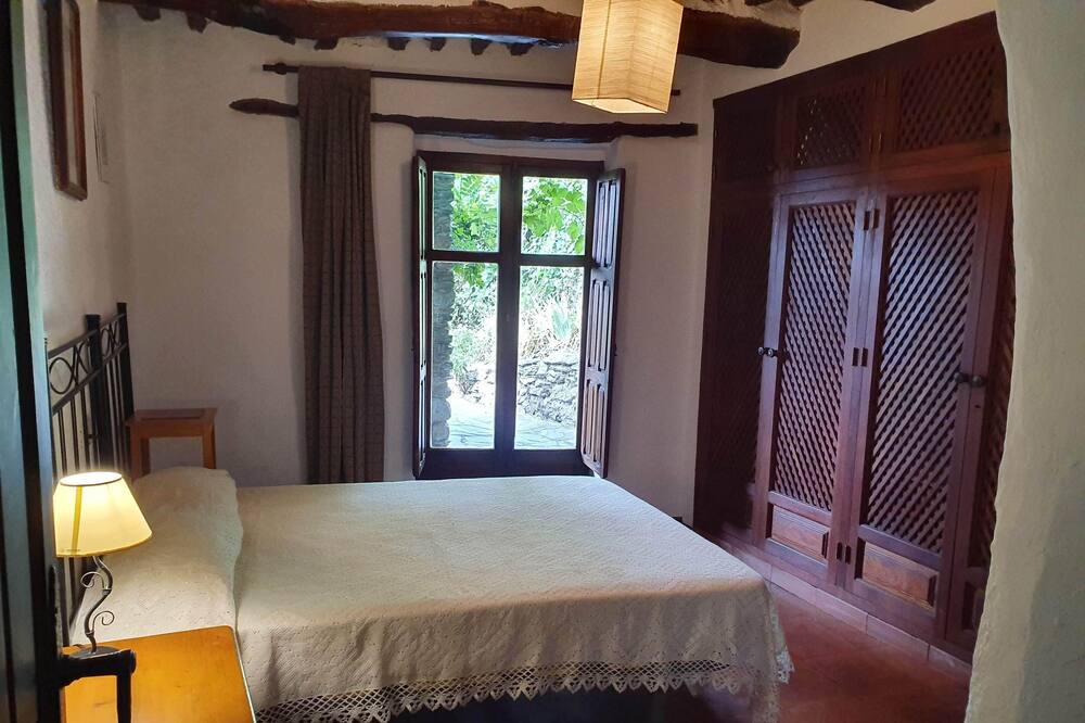 Photo of Bedroom in Pampaneira