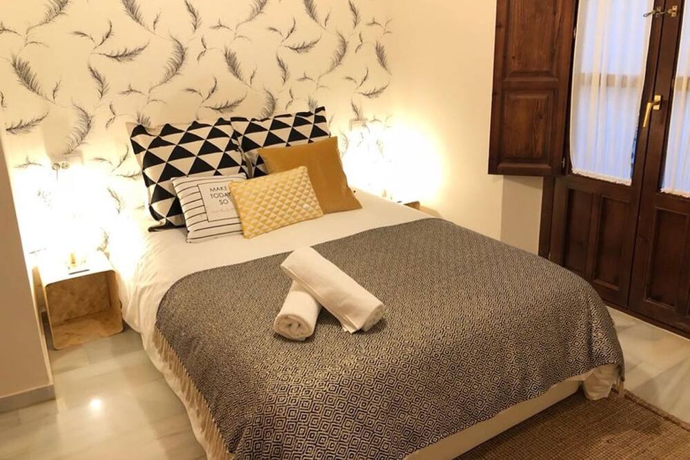 Photo of Bedroom in Central District