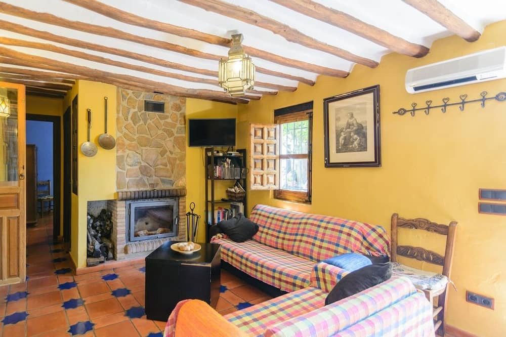 Photo of Livingroom in Algarinejo