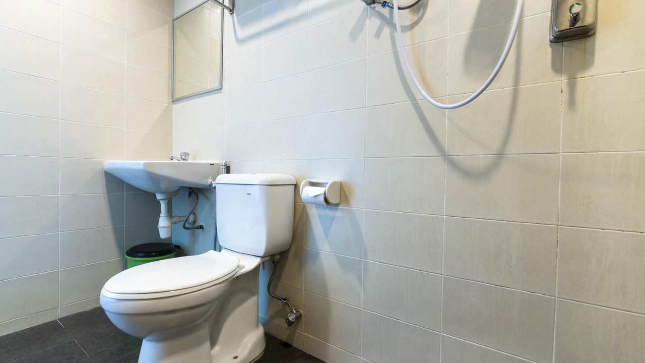 Photo of Bathroom in Bandar Menjalara