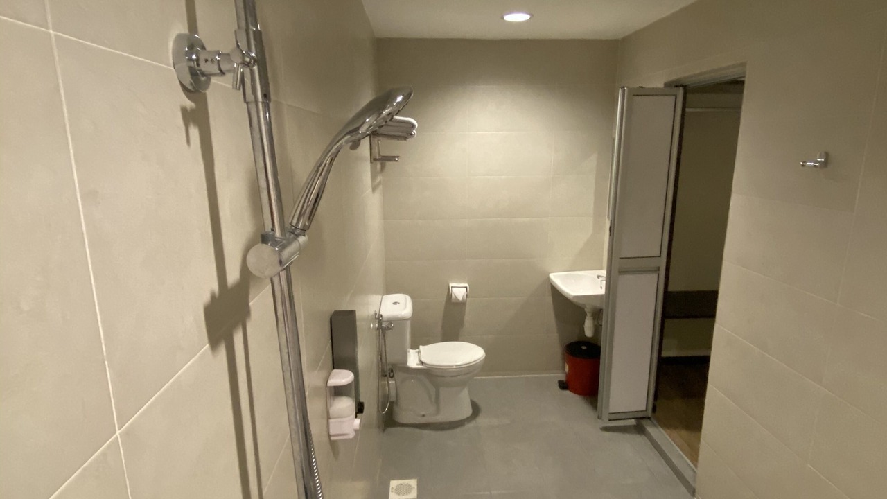 Photo of Bathroom in Bandar Menjalara