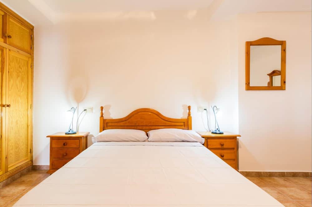 Photo of Bedroom in Velilla-Taramay
