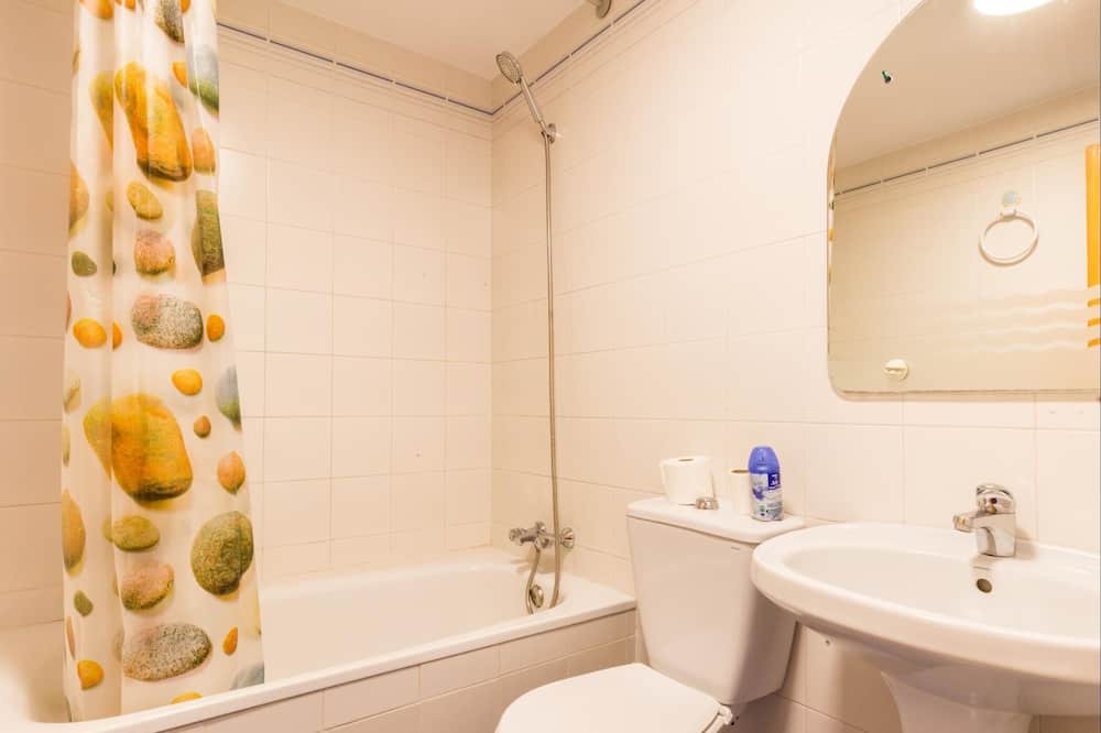 Photo of Bathroom in Velilla-Taramay
