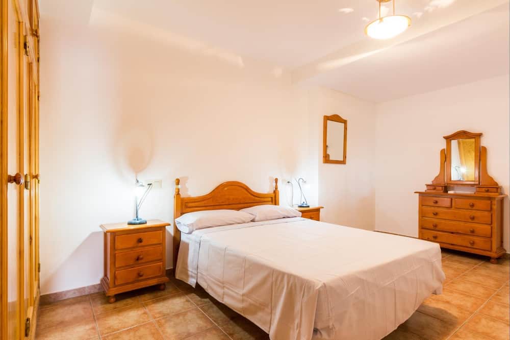Photo of Bedroom in Velilla-Taramay