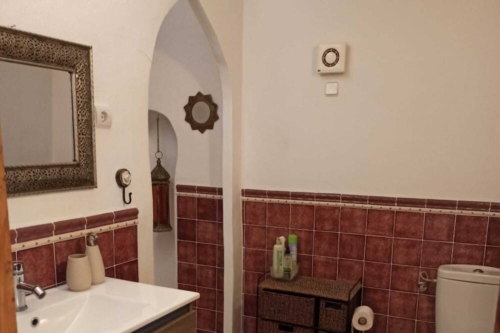 Photo of Bathroom in Guajar Faraguit
