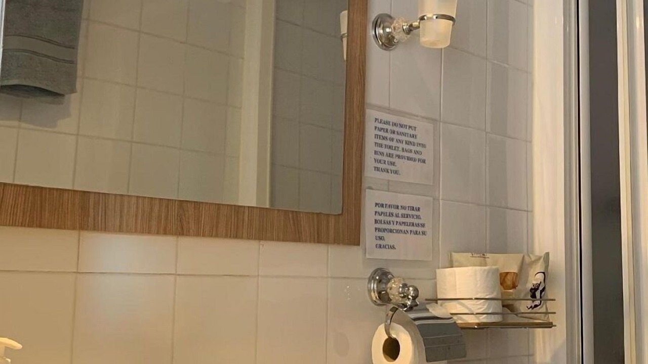Photo of Bathroom in Cuevas del Campo