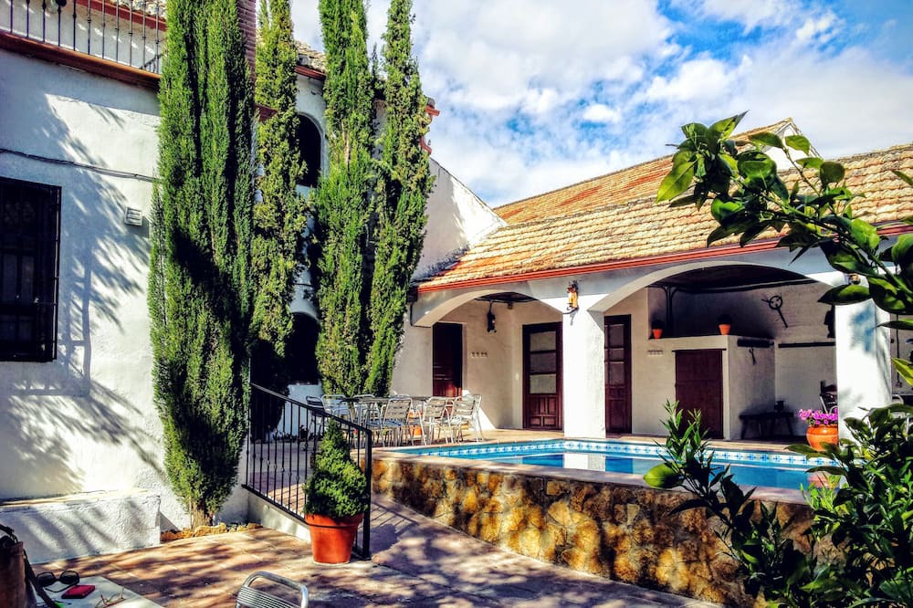 Photo of Outdoor in Escoznar