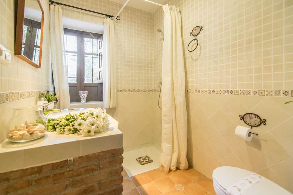 Photo of Bathroom in Escoznar