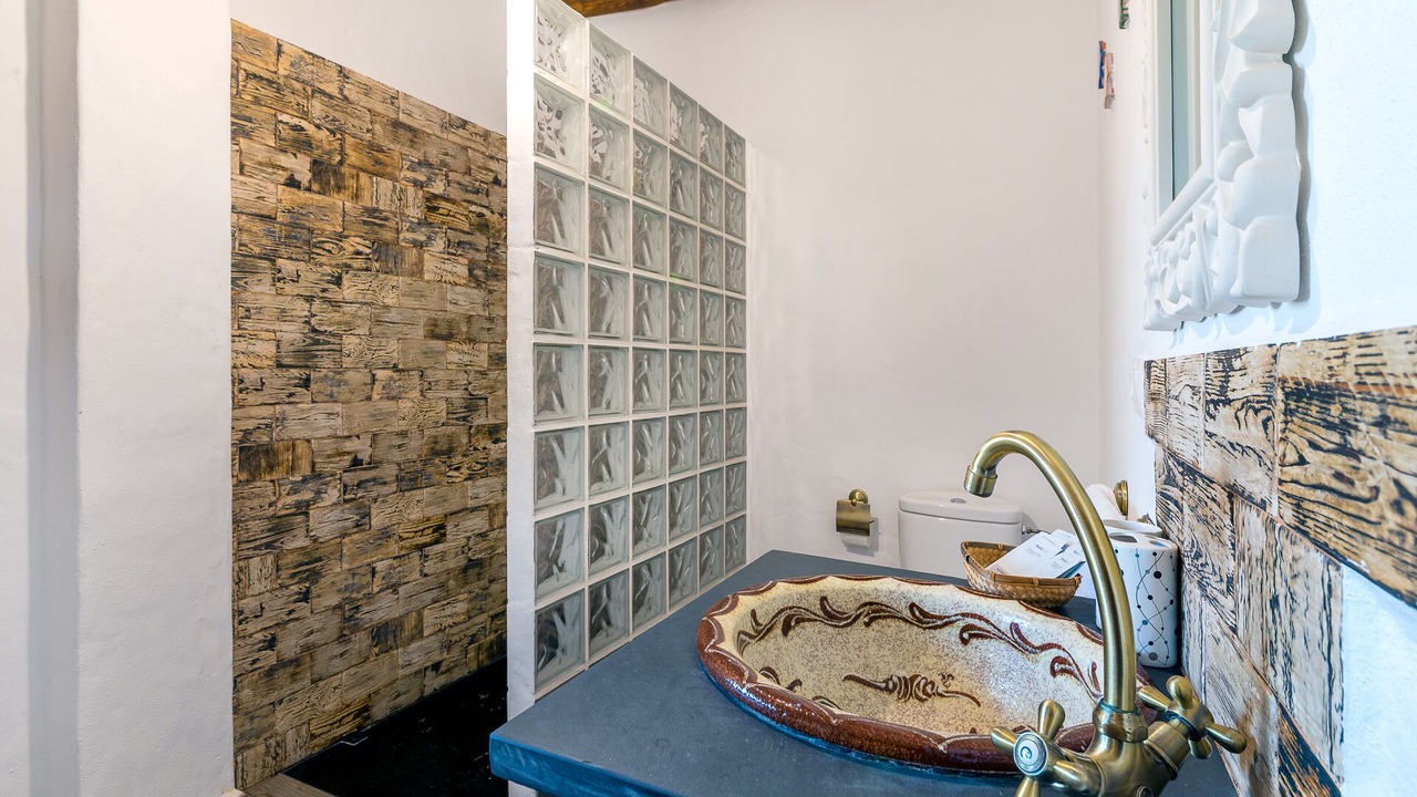 Photo of Bathroom in Carataunas