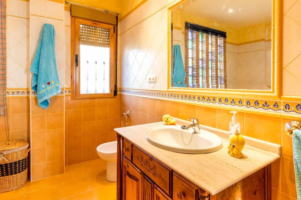 Photo of Bathroom in Durcal