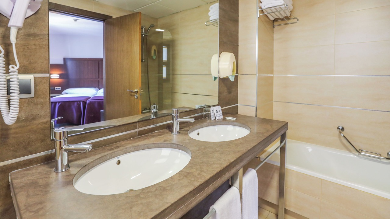 Photo of Bathroom in Peligros