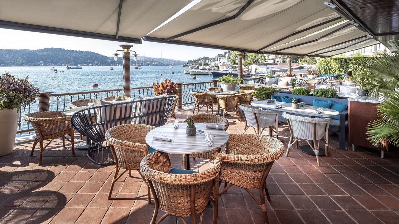 Photo of Others in Bebek