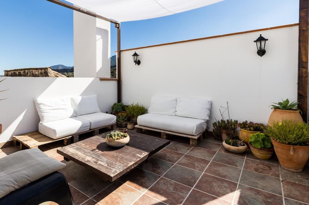 Photo of Patio Balcony in Albunuelas