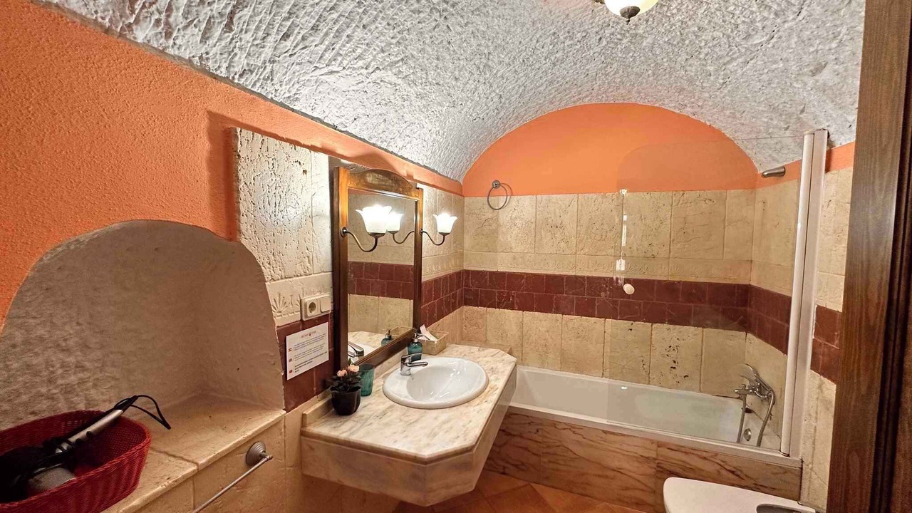 Photo of Bathroom in Benalua de Guadix