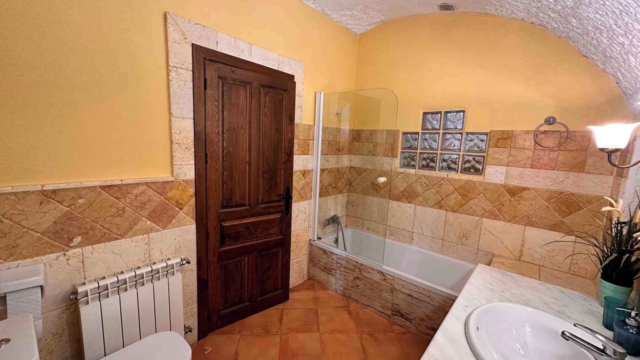 Photo of Bathroom in Benalua de Guadix