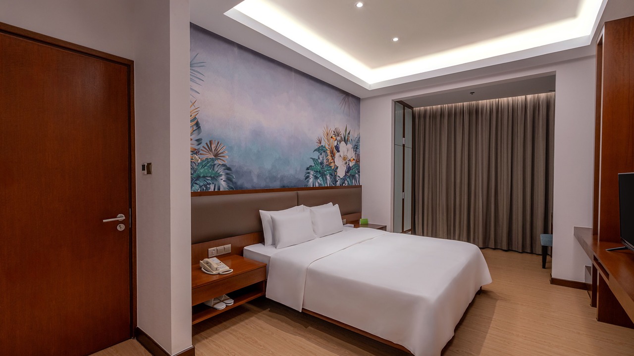 Photo of Bedroom in Mid Valley City