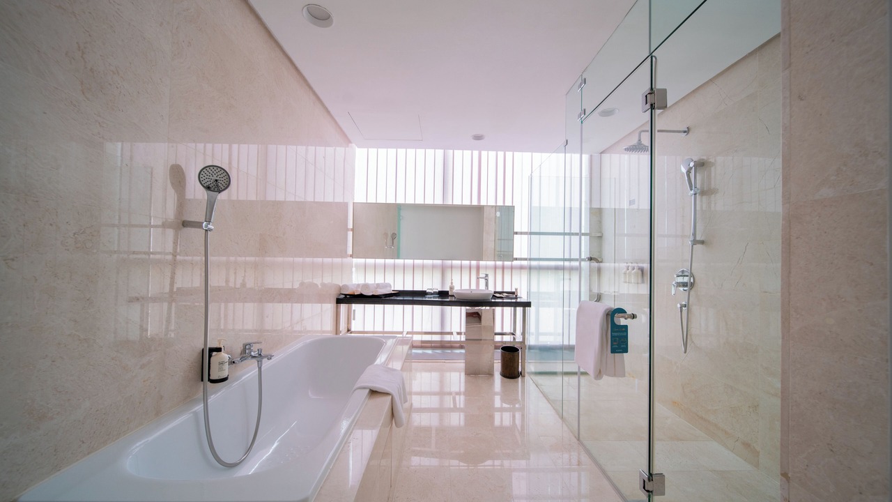 Photo of Bathroom in Mid Valley City