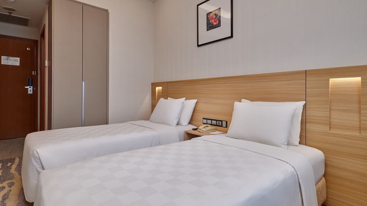 Photo of Bedroom in Mid Valley City