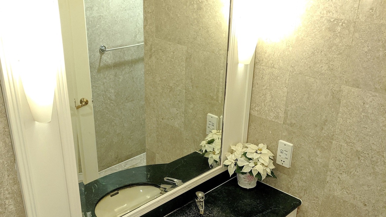 Photo of Bathroom in Imbi