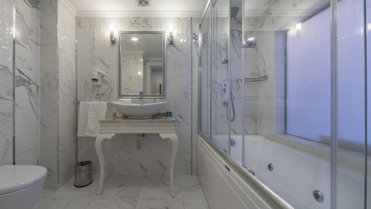 Photo of Bathroom in Topkapi