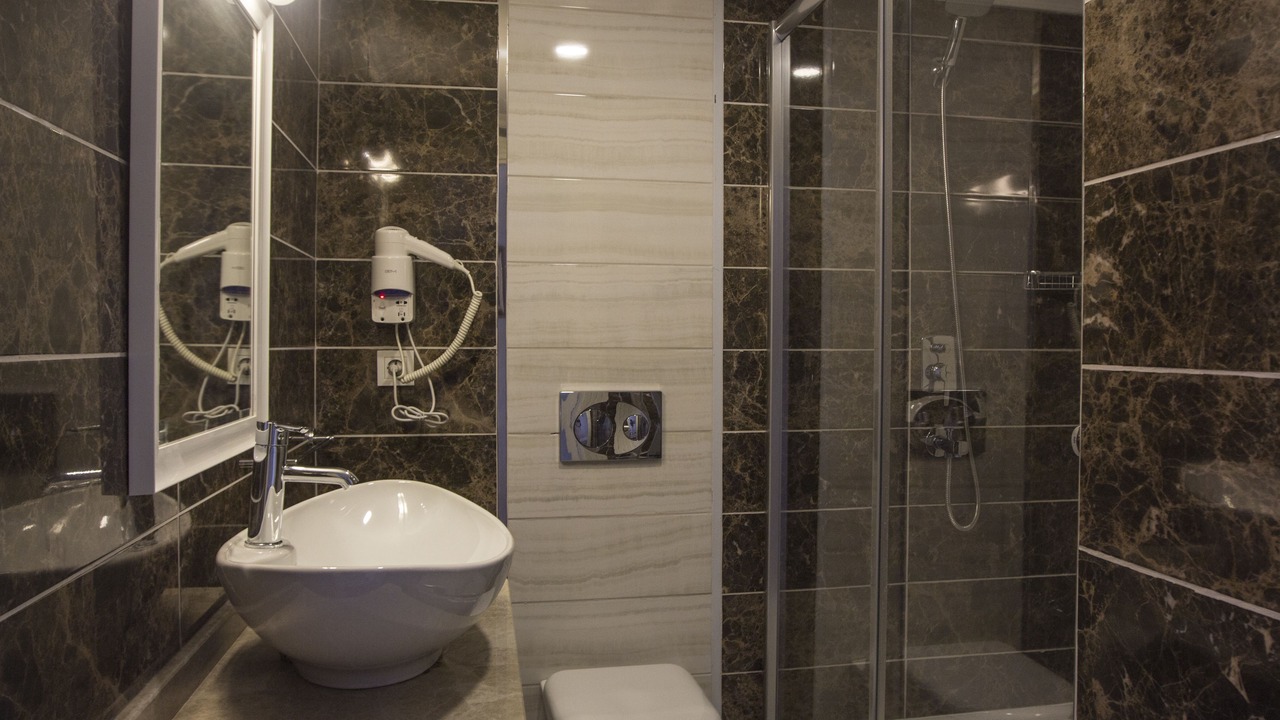 Photo of Bathroom in Topkapi