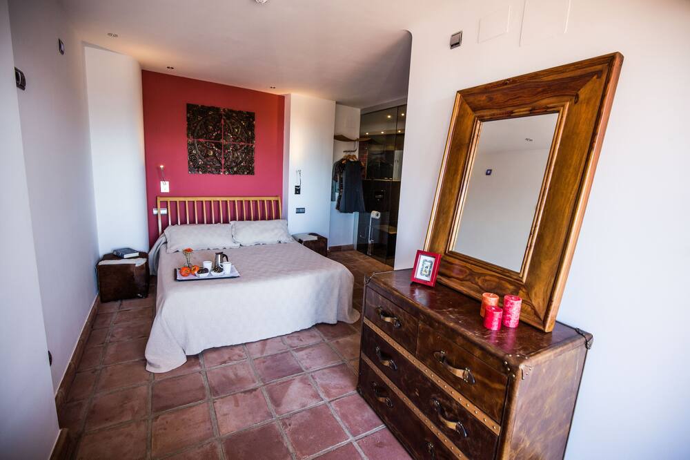 Photo of Bedroom in Lentegi
