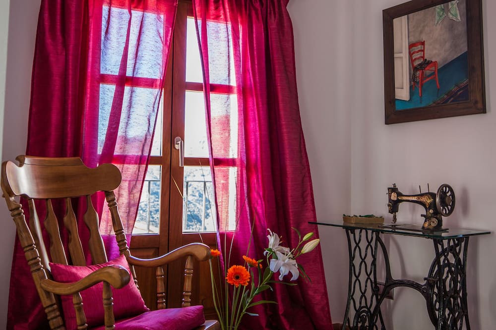 Photo of Livingroom in Lentegi