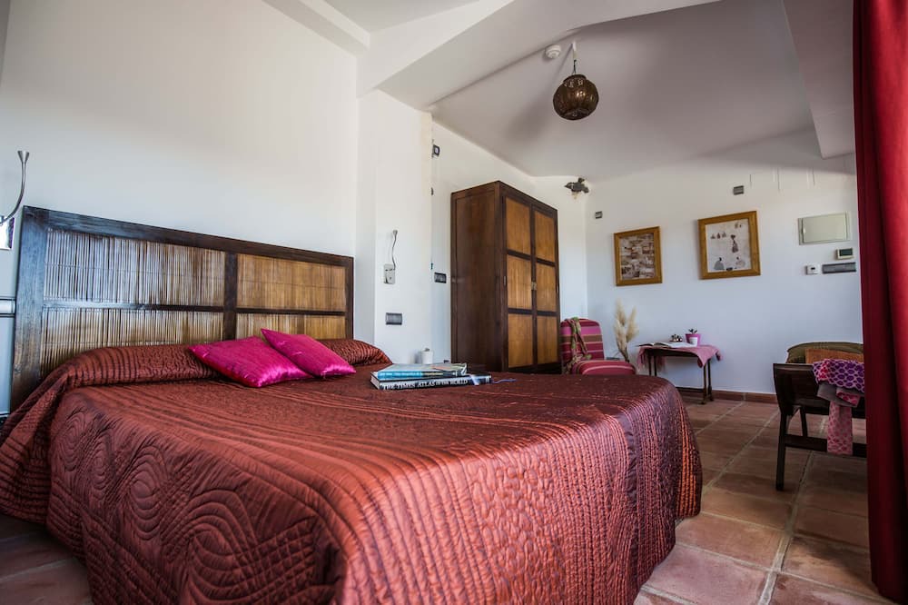 Photo of Bedroom in Lentegi