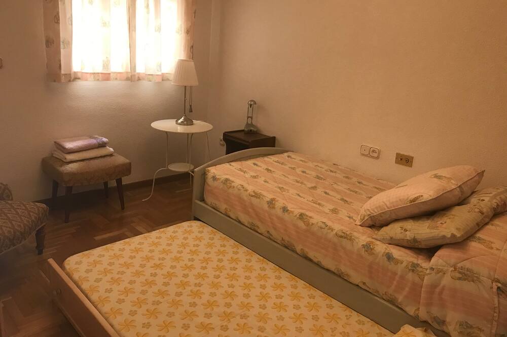 Photo of Bedroom in Figares