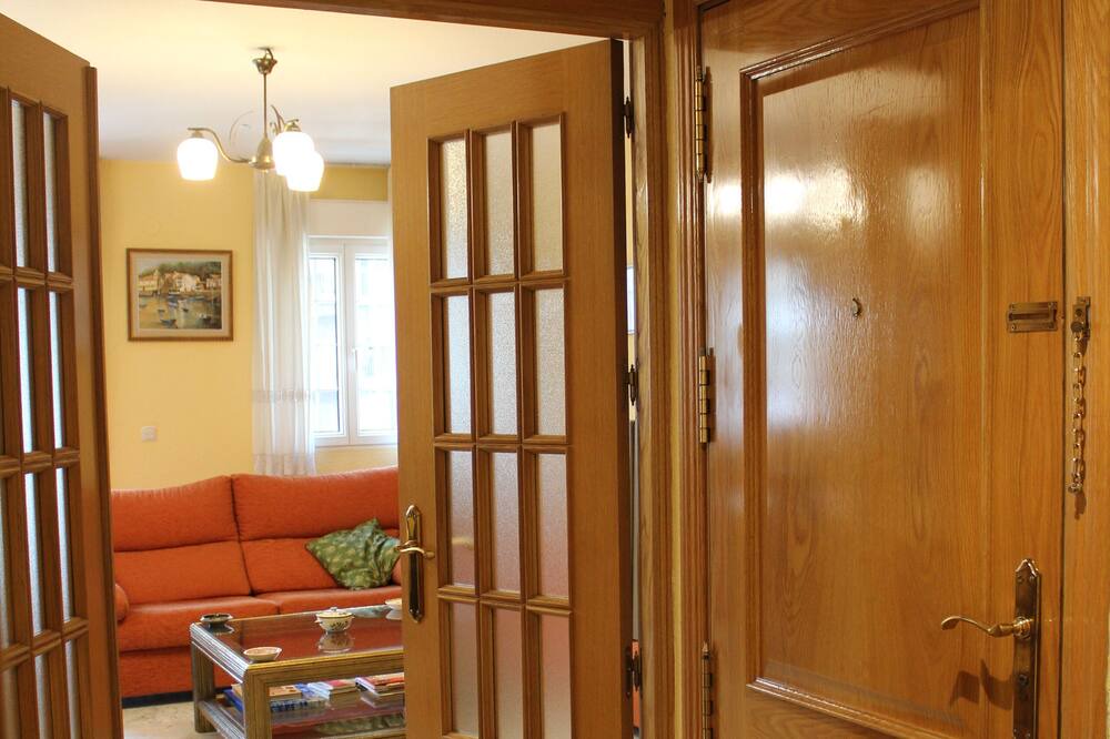 Photo of Bedroom in Figares