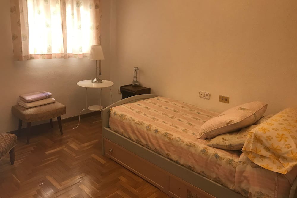 Photo of Bedroom in Figares
