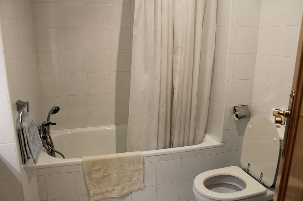 Photo of Bathroom in Figares