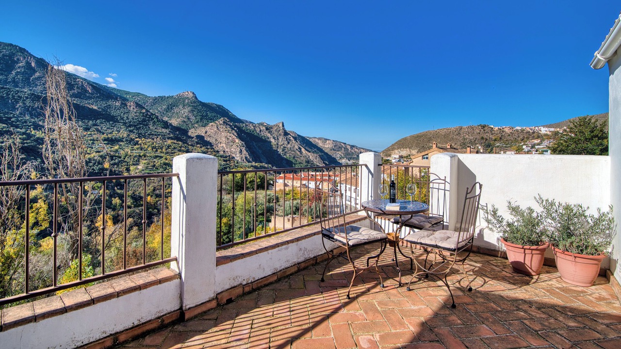 Photo of Patio Balcony in Guejar Sierra