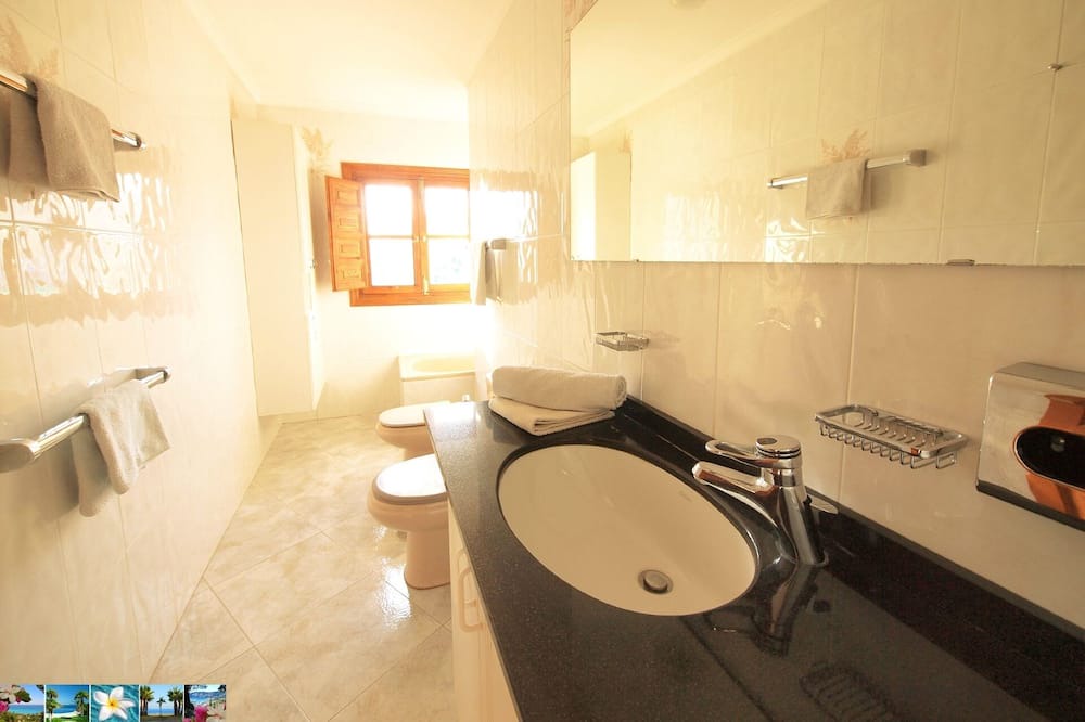 Photo of Bathroom in Itrabo