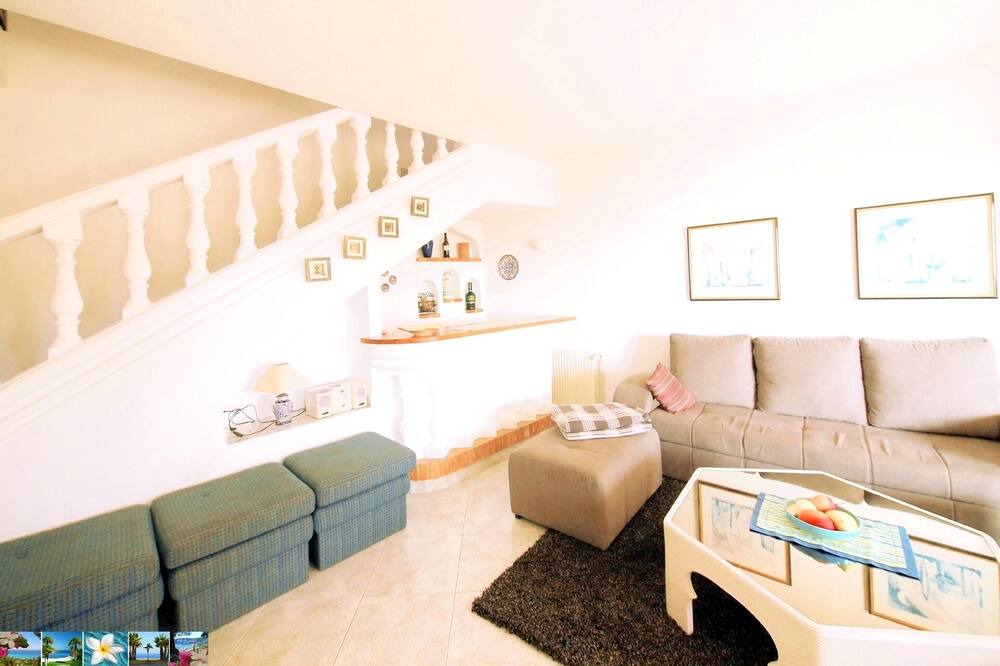 Photo of Livingroom in Itrabo