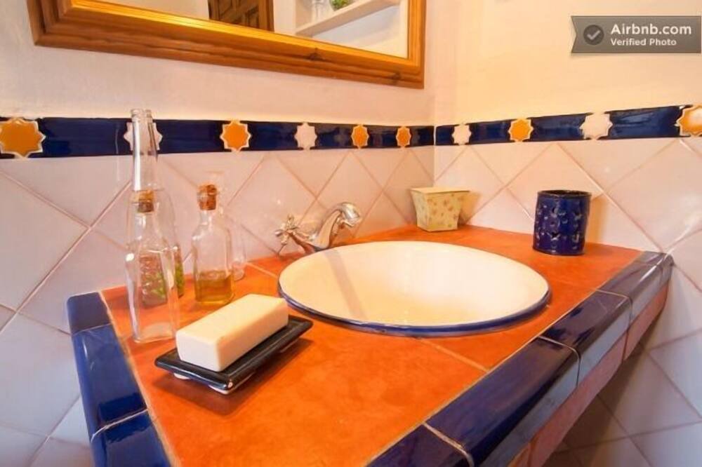Photo of Bathroom in Guejar Sierra