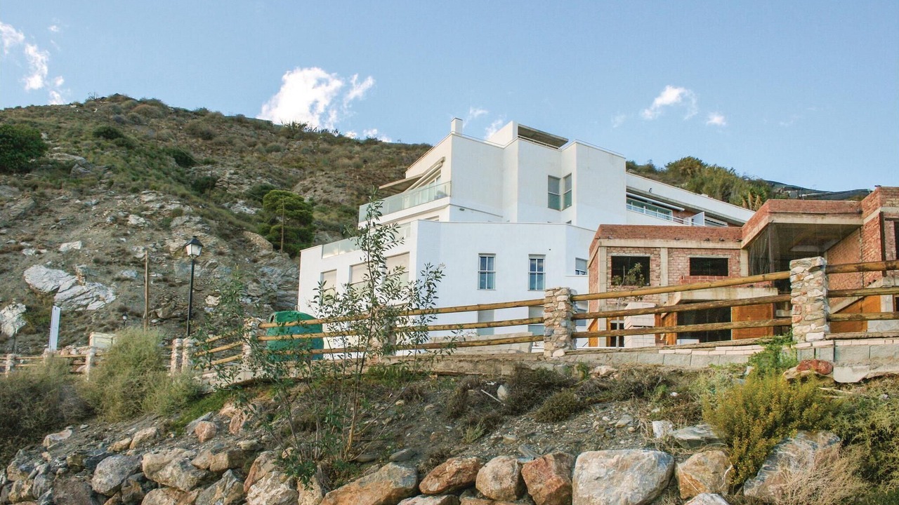 Photo of Outdoor in Rubite