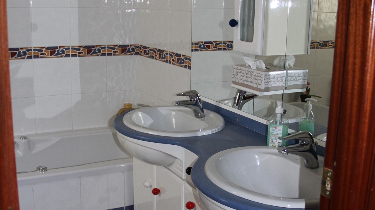 Photo of Bathroom in Cullar Vega