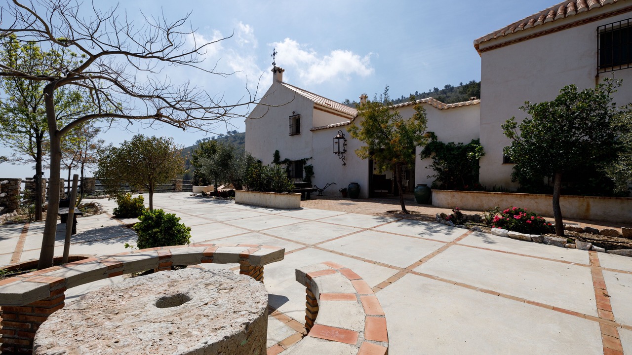 Photo of Outdoor in Lujar