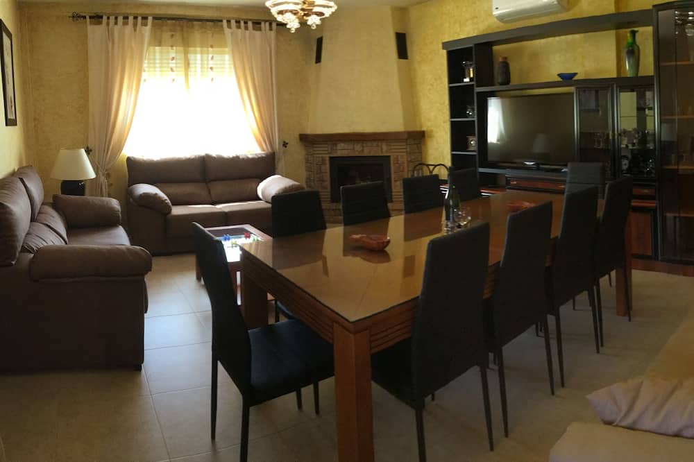 Photo of Livingroom in Otura