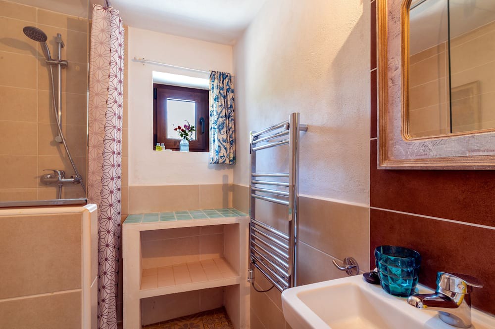 Photo of Bathroom in Orgiva