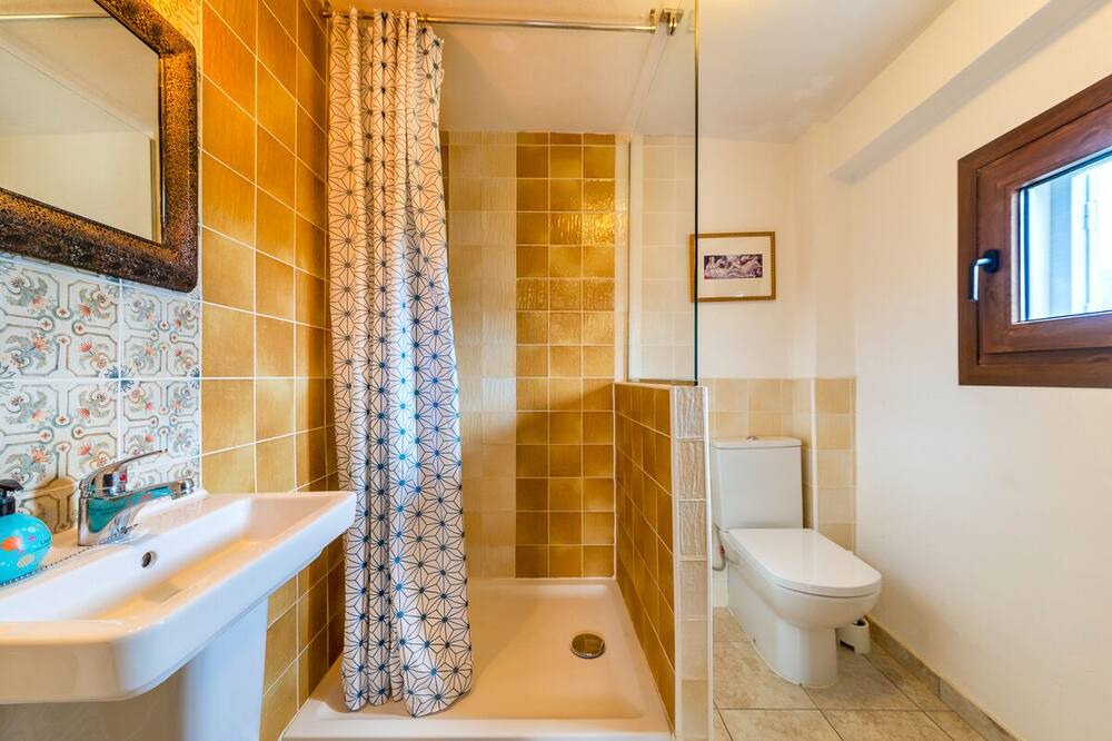 Photo of Bathroom in Orgiva