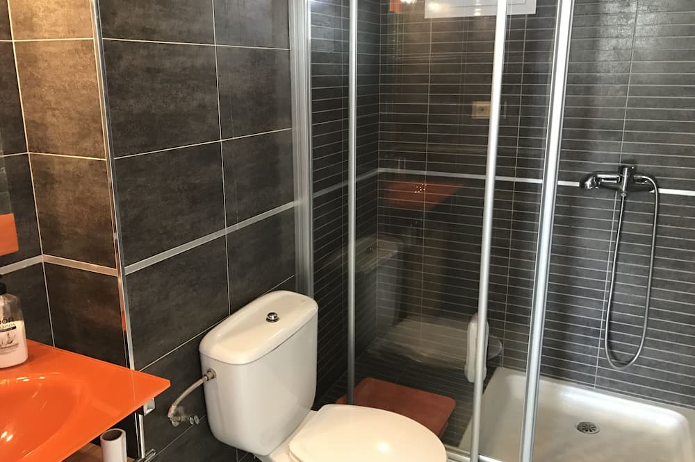 Photo of Bathroom in Velilla-Taramay